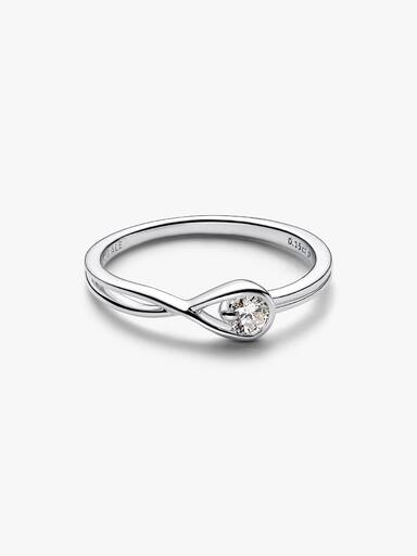 Sterling silver ring with 0.15 ct TW G-J VS+ round brilliant excellent cut lab-grown diamond