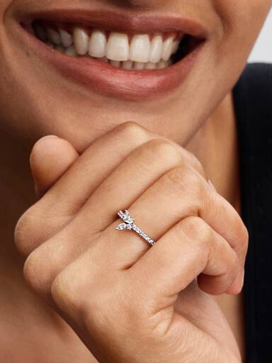 Anillo Mariposa resplandeciente