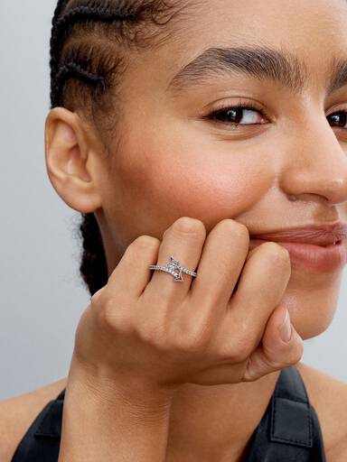 Anillo Flecha Brillante