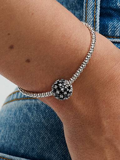 Charm Negro Redondo Pavé Brillante