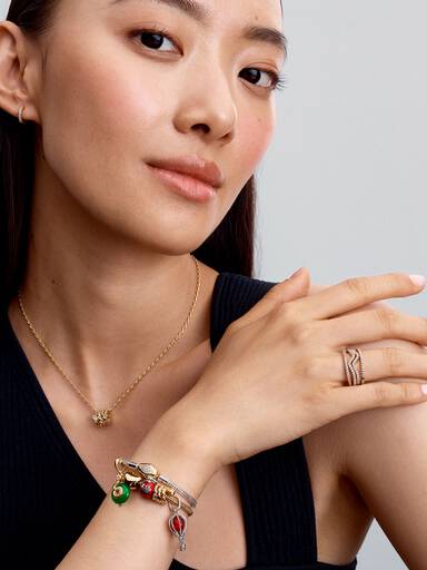 Brazalete de cadena y broche de serpiente