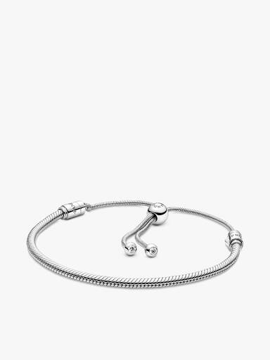 Brazalete con charms de estrellas y planetas