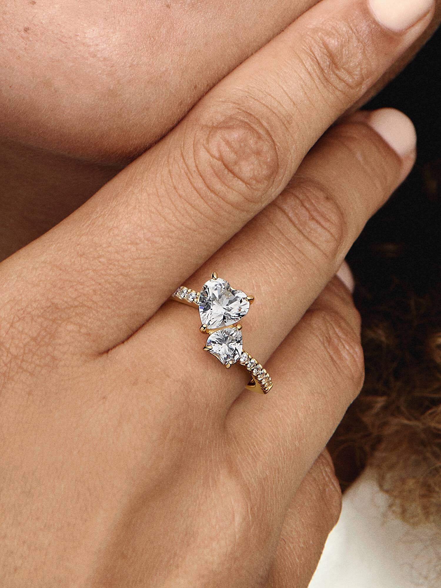 Anillo reluciente Corazón doble