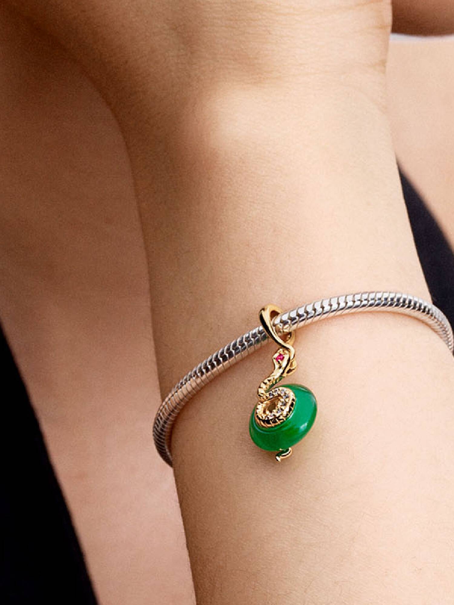 Charm Colgante cristal Murano verde con serpiente