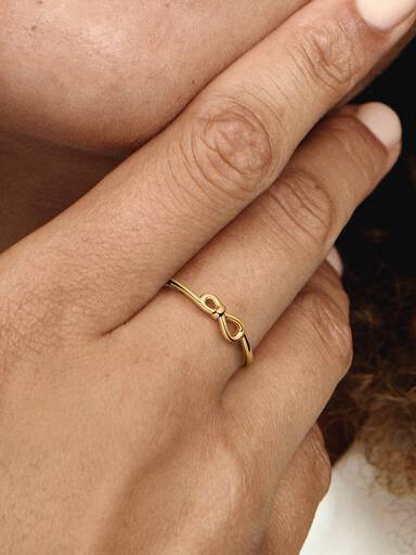 Anillo Nudo Infinito