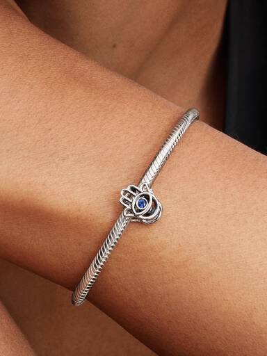 Charm Mano Hamsa