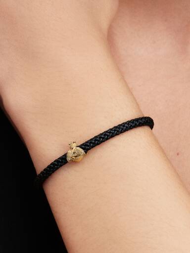 Mini Charm con textura Abeja