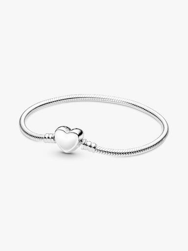 Brazalete Pandora Moments cadena de serpiente con broche de corazón grabable