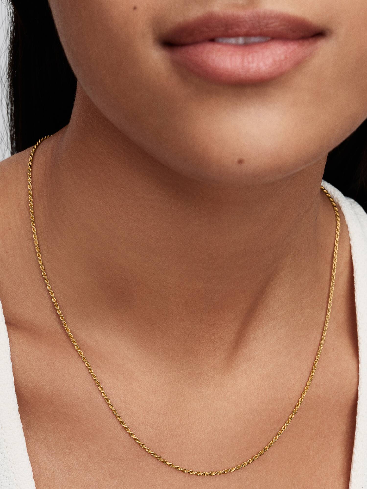 Collar de cadena de cuerda