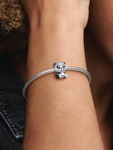 Charm Panda tierno reluciente