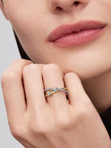 Anillo Cruzado Estrella Reluciente