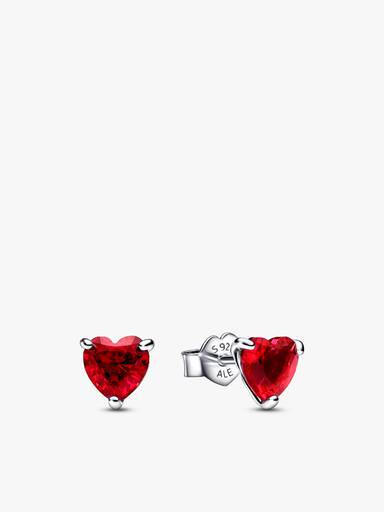 Conjunto de anillos con corazón rojo brillante
