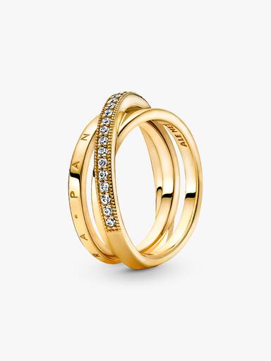 Anillo de banda triple cruzado con pavé
