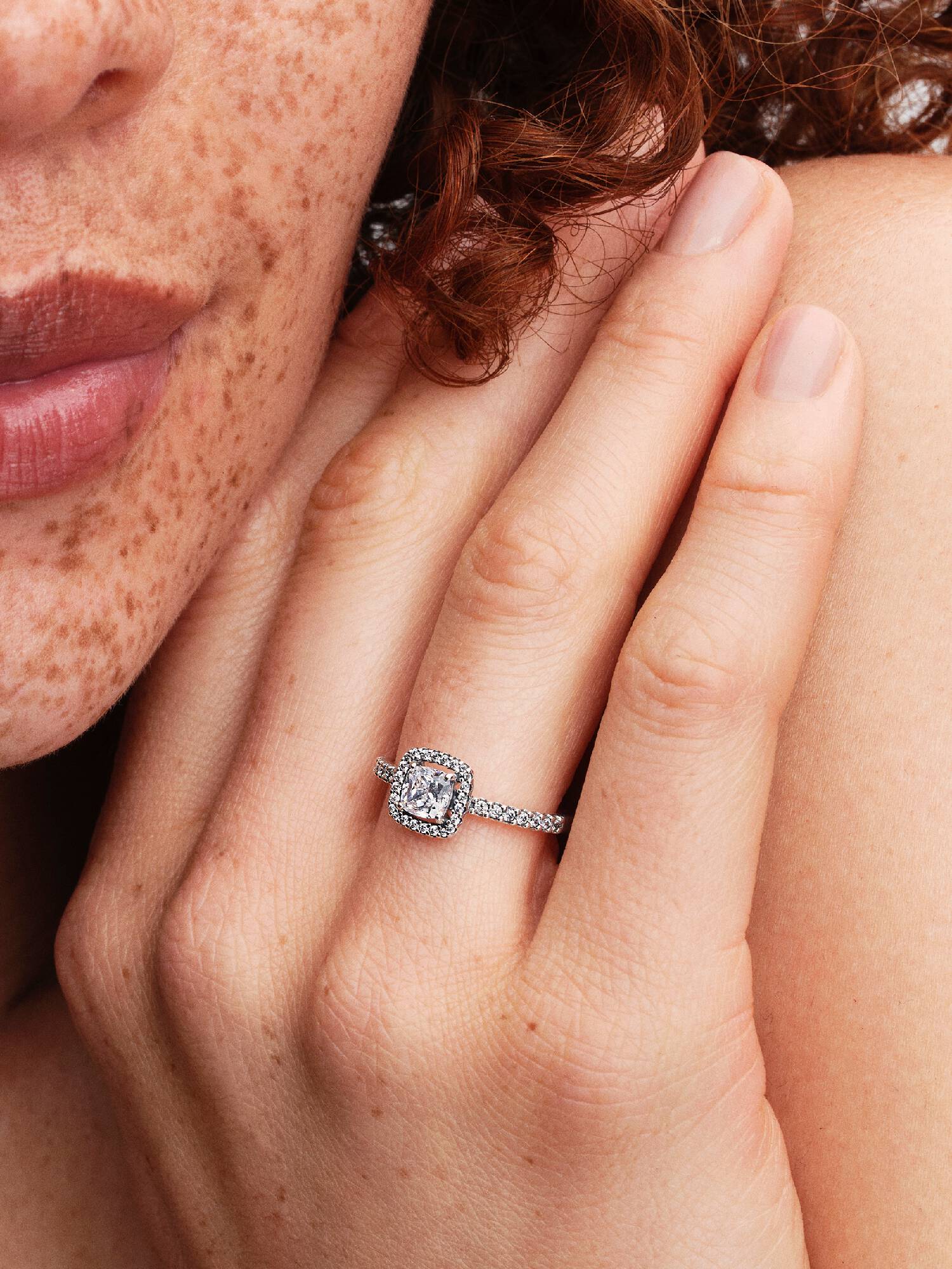 Anillo Halo cuadrado brillante