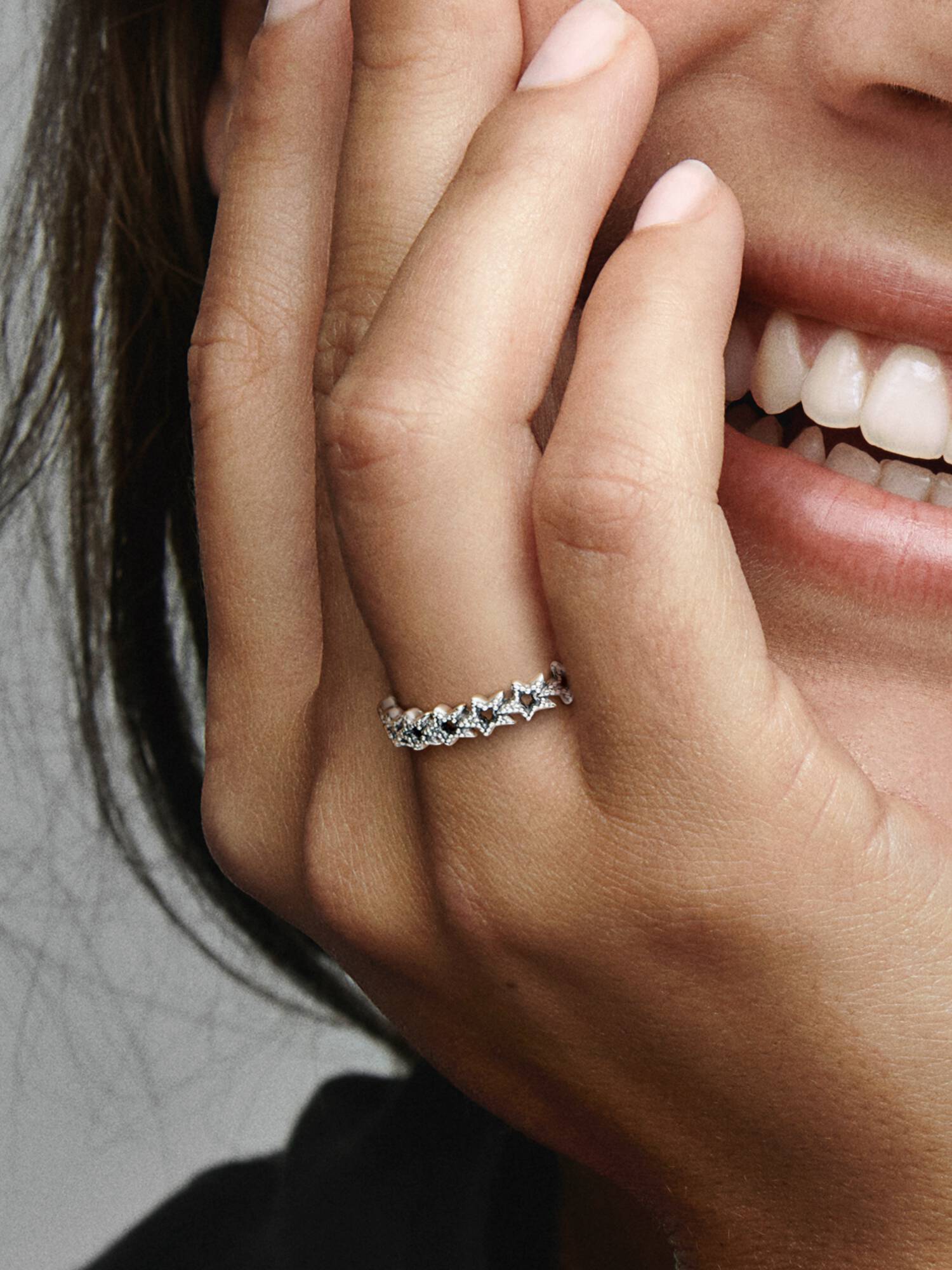 Anillo banda de estrellas asimétricas