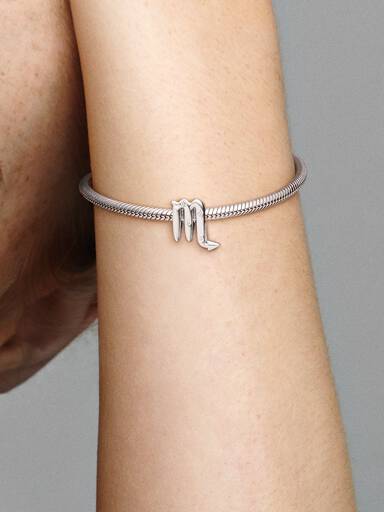 Charm del zodíaco Escorpión resplandeciente