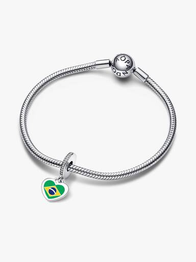 Charm Bandera Brasil en corazon