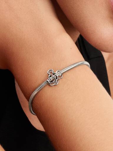 Charm calado Mickey Mouse de Disney