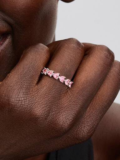Anillo Alianza de Corazones Rosas