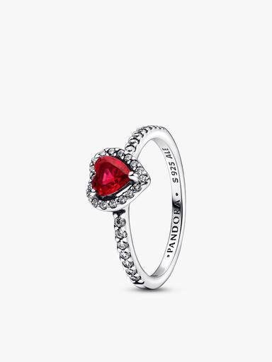 Conjunto de anillos con corazón rojo brillante