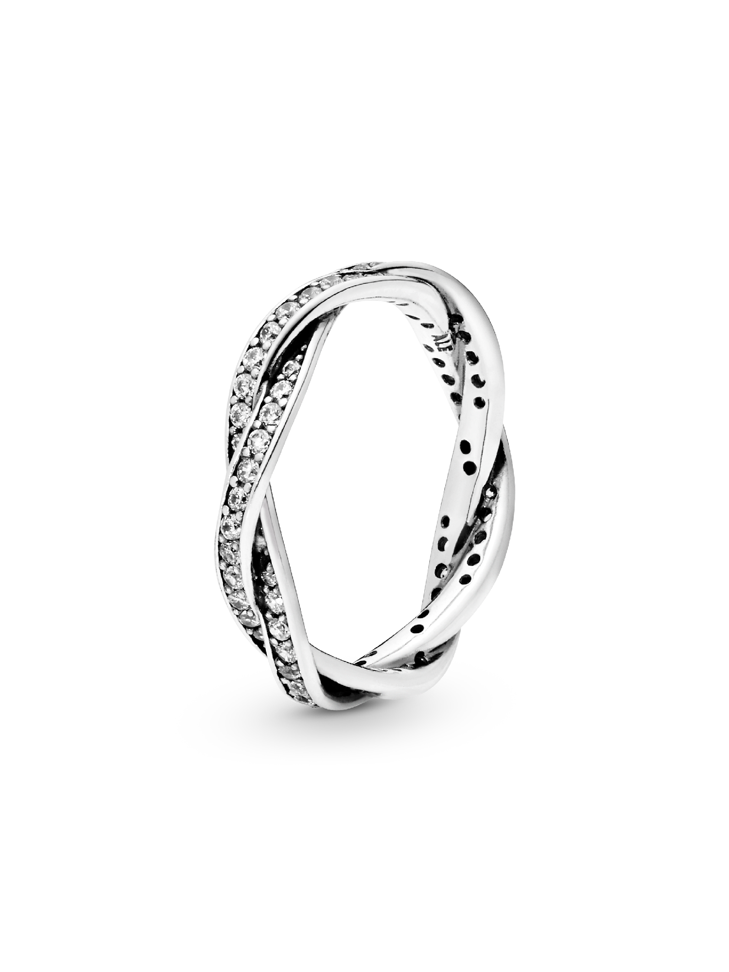 Anillo trenzado reluciente