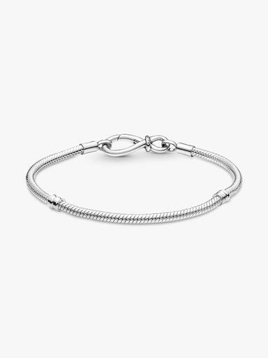 Brazalete cadena de serpiente con nudo infinito Pandora Moments