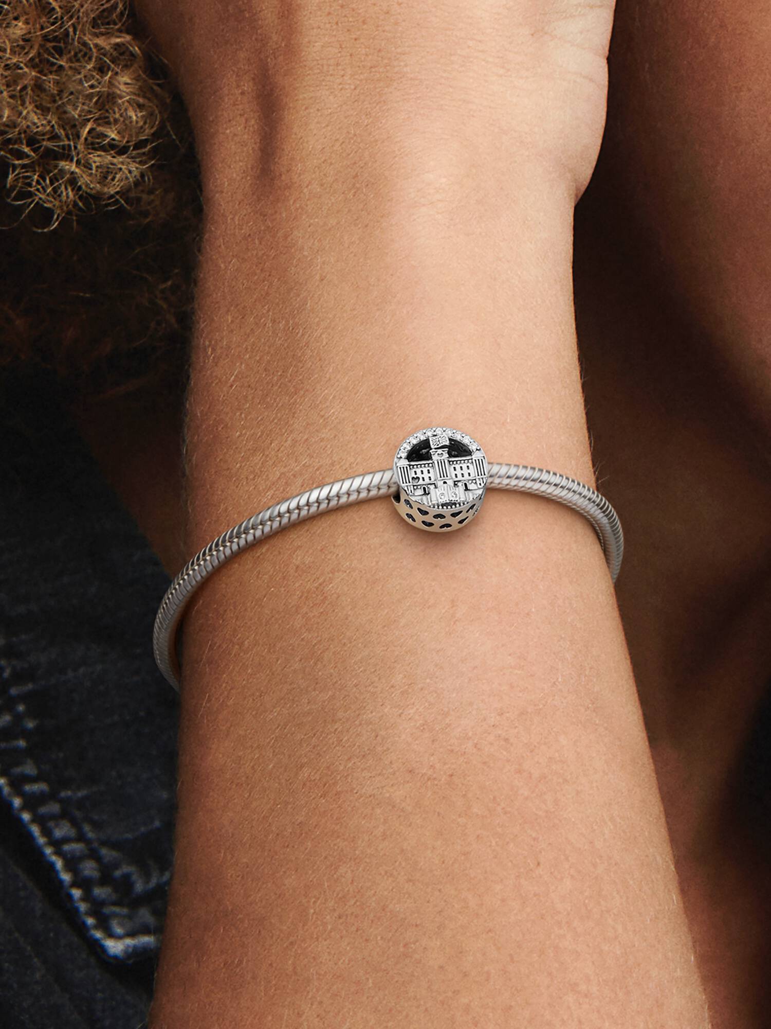 Charm Palacio de Buckingham Brillante
