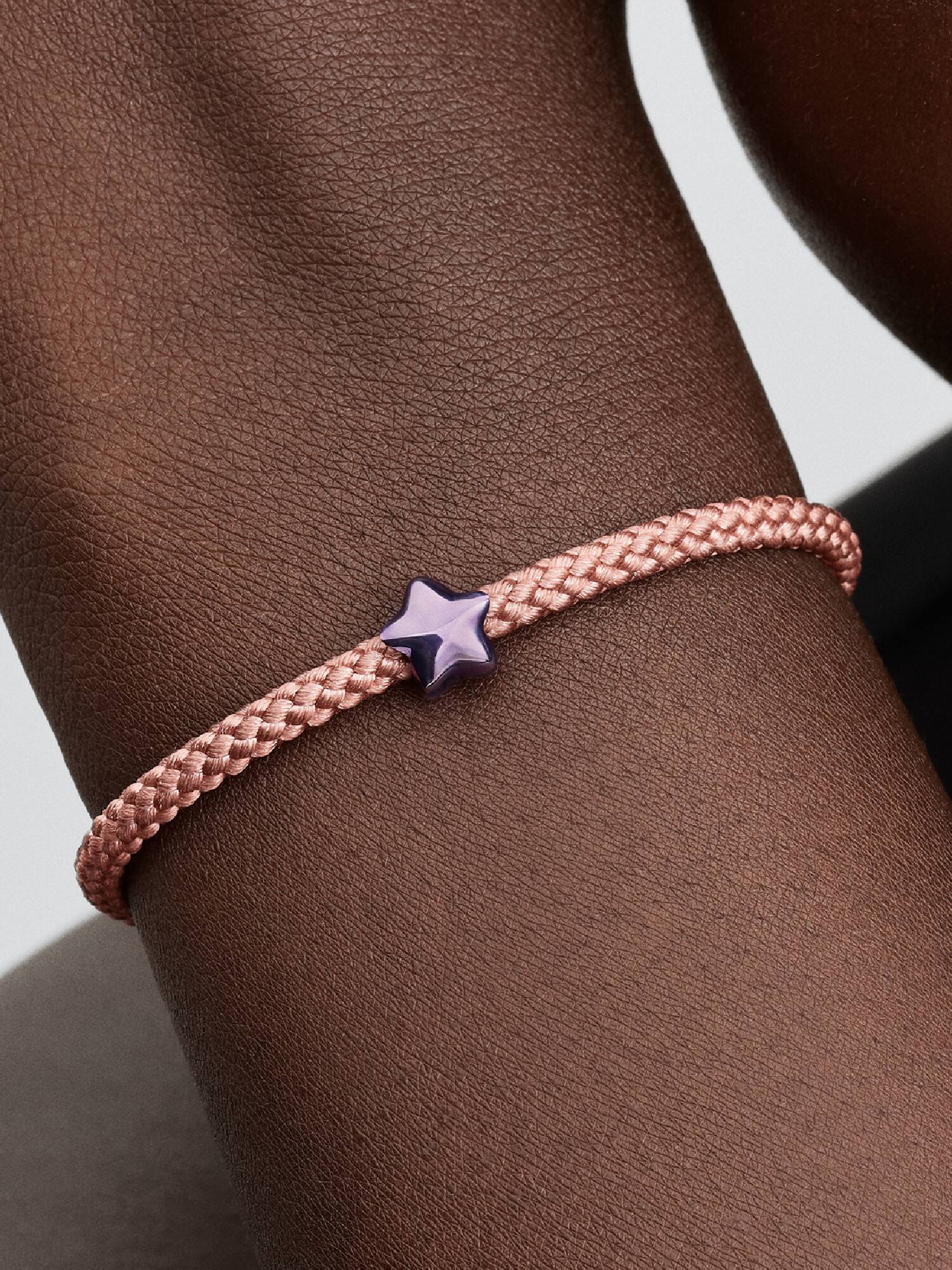 Mini Charm Estrella púrpura