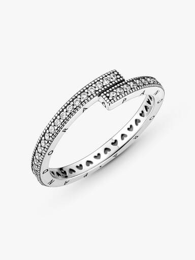 Anillo sobrepuesto reluciente
