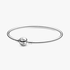 Brazalete rígido con broche de logo Brazalete rígido con broche de logo