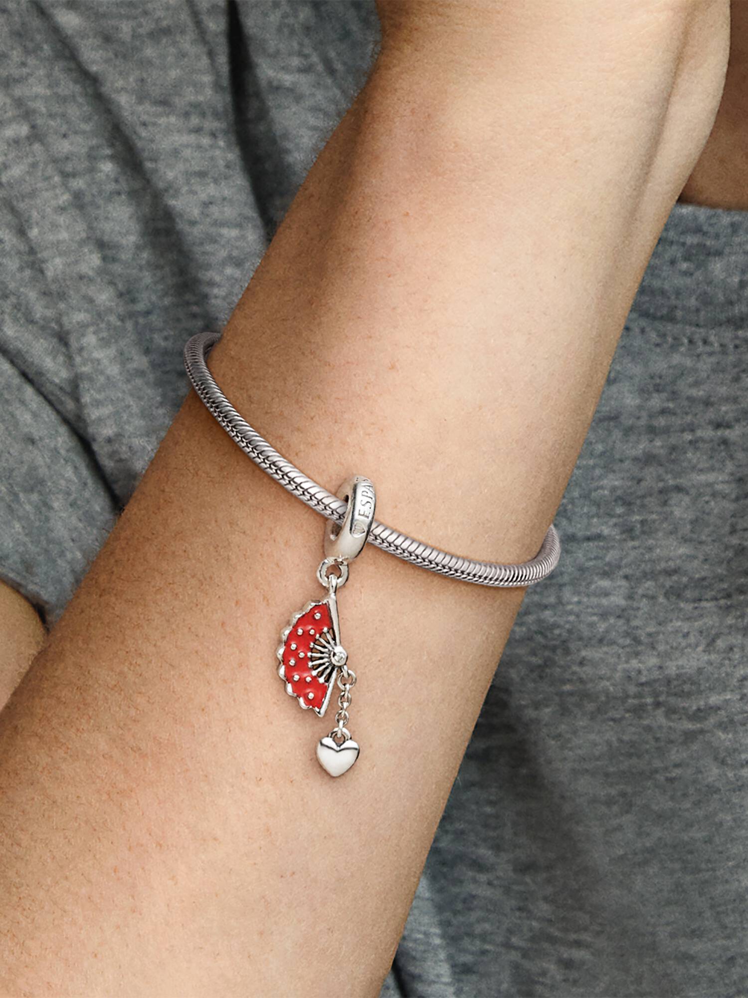 Charm colgante Abanico español