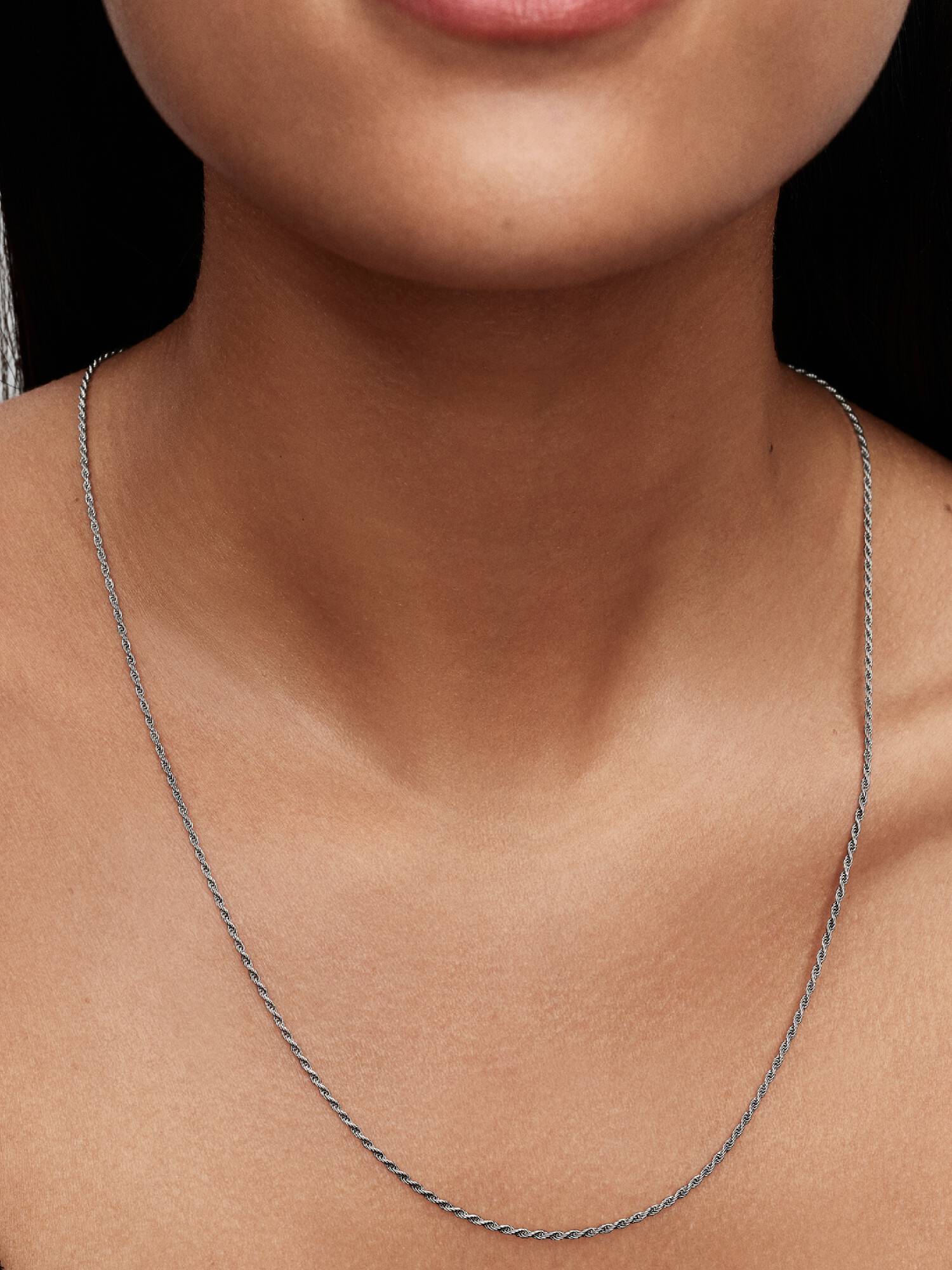 Collar de cadena de cuerda