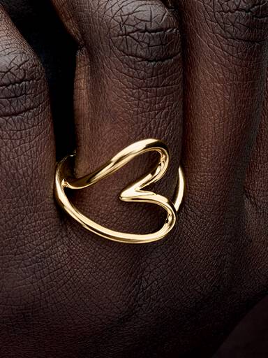 Anillo Corazón Forma Orgánica