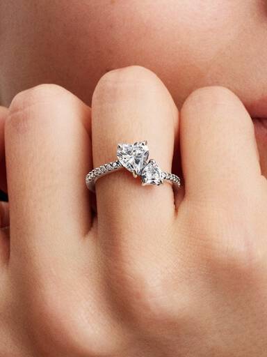 Anillo reluciente Corazón doble