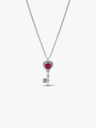 Collar collier con llave con corazón elevado