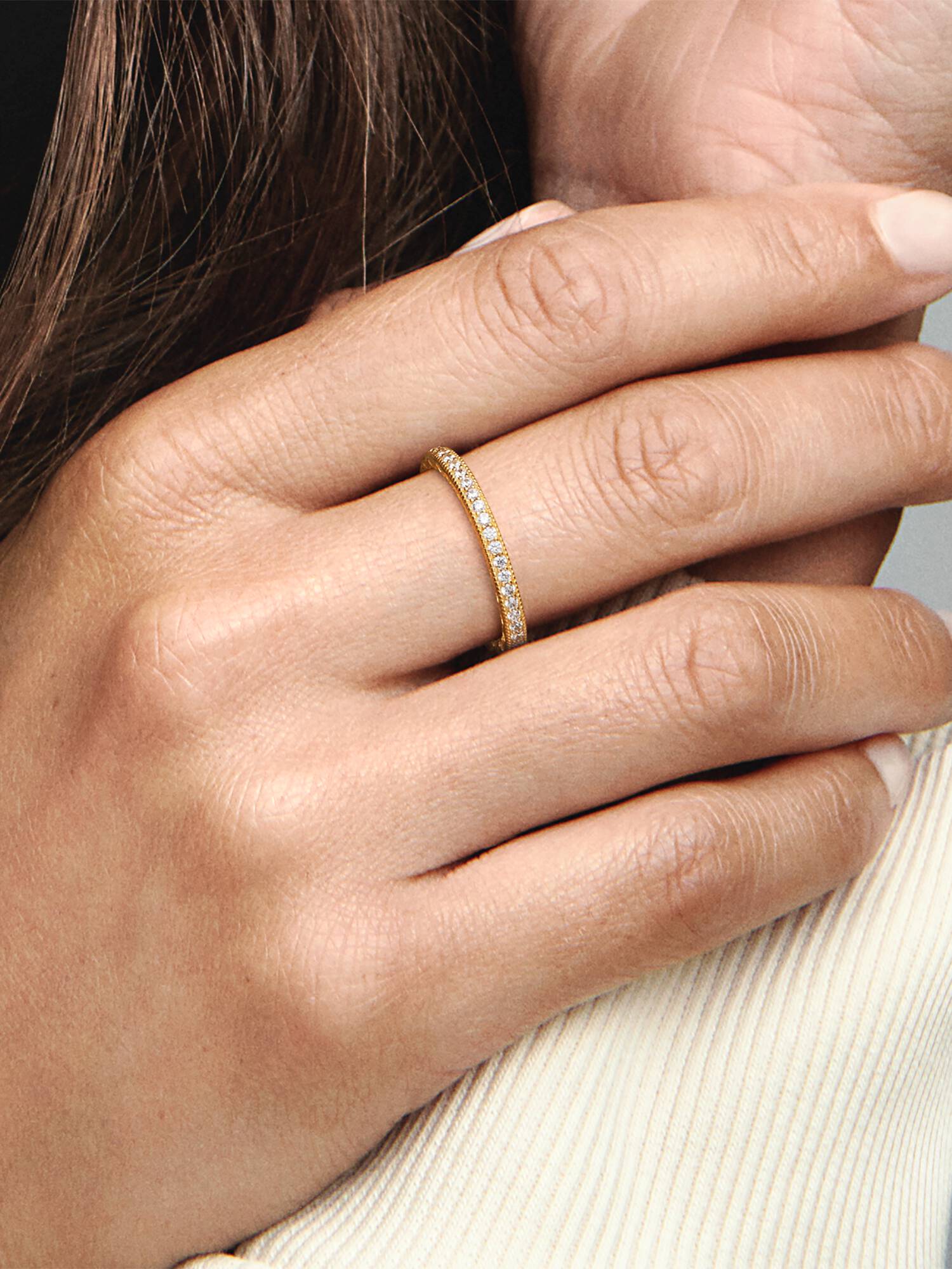 Anillo corazones con brillo