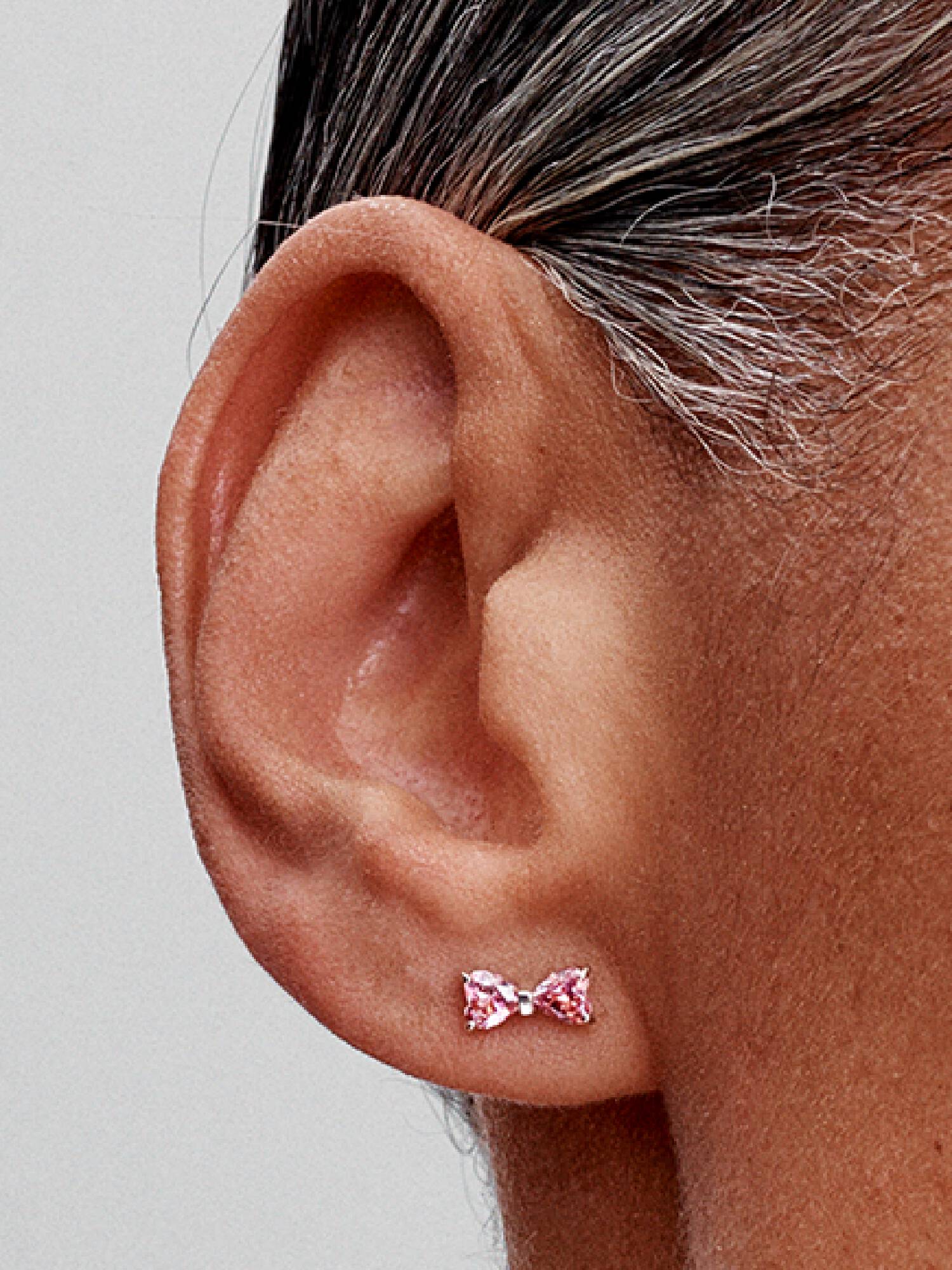 Aretes de botón Moño Rosa Brillante